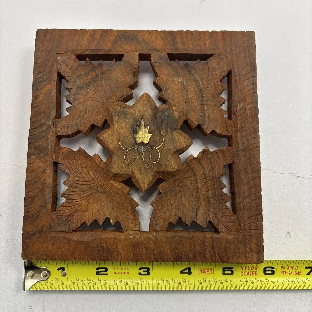Vtg Hand Carved Sheesham Wood Footed Trivet Brass Inlay‎ Leaf India 5.5 In